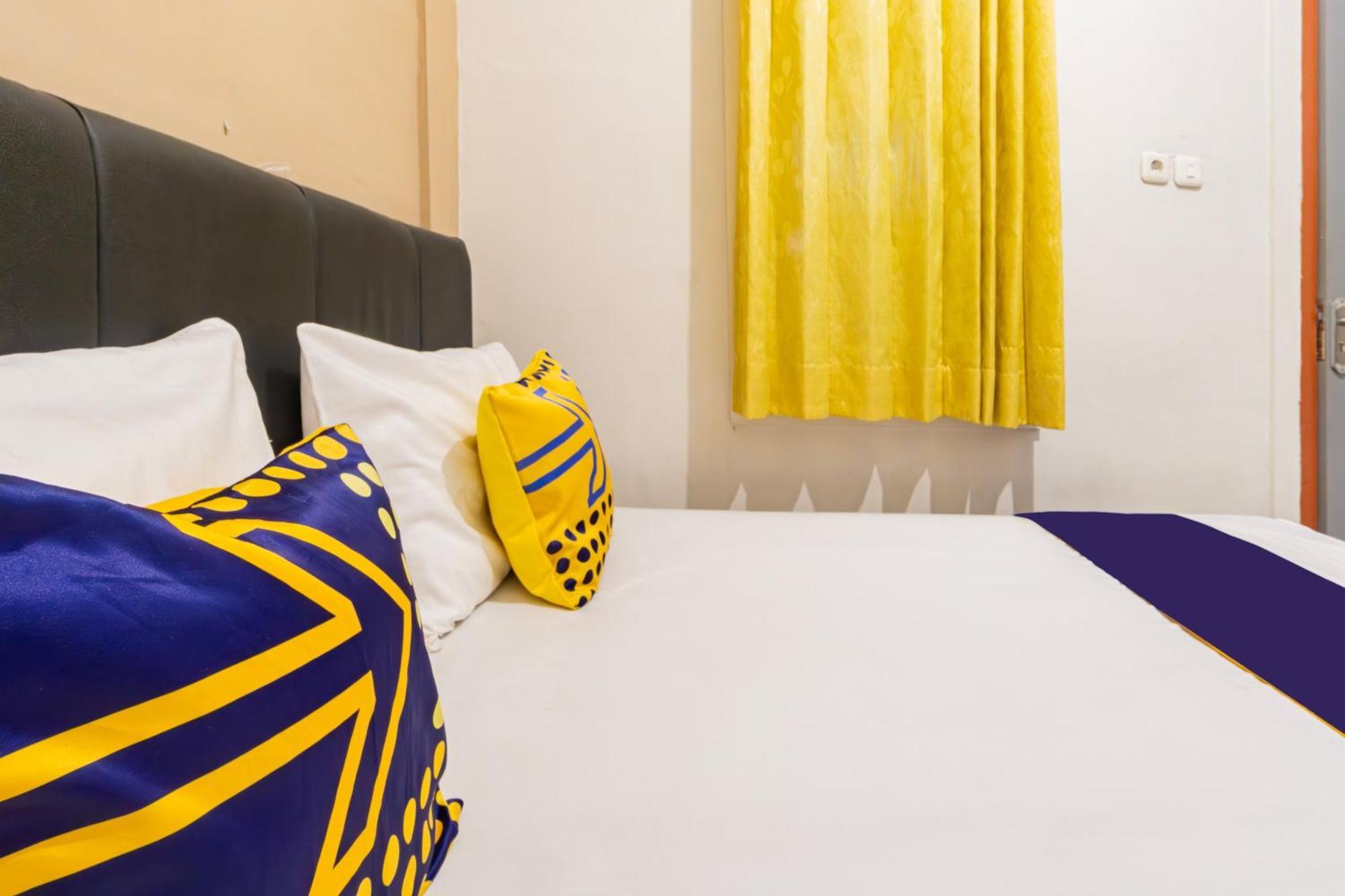 Hotel Spot On 93755 Siwalanpanji Syariah 2*