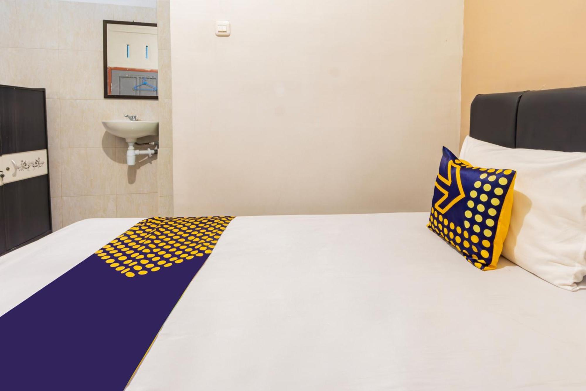 Spot On 93755 Siwalanpanji Syariah Hotel Sidoarjo